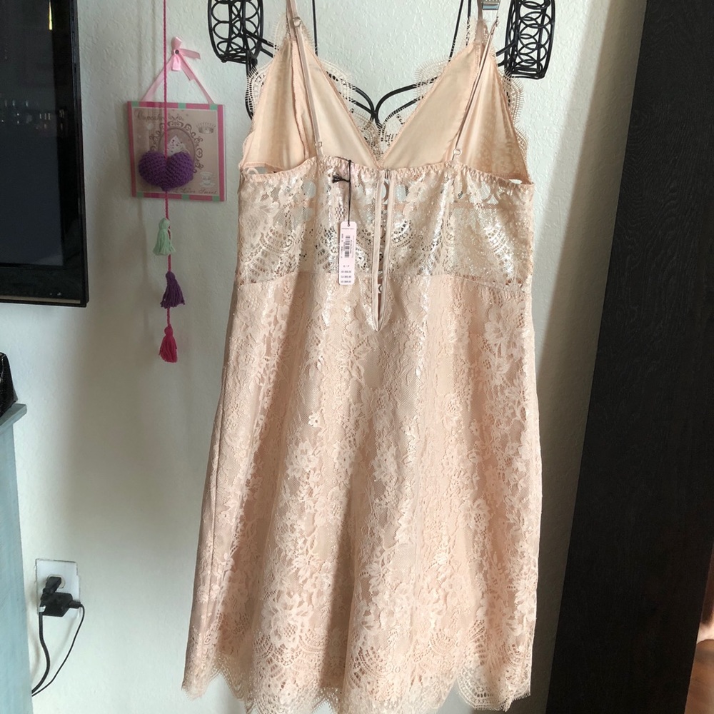 NTW Victoria’s Secret Sleeping Dress - Picture 3 of 3